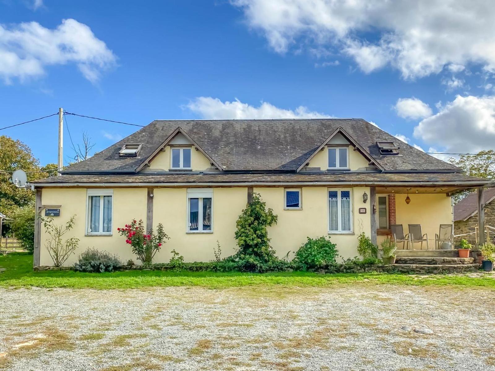 Accommodation A La Ferme Lubersac Exterior foto